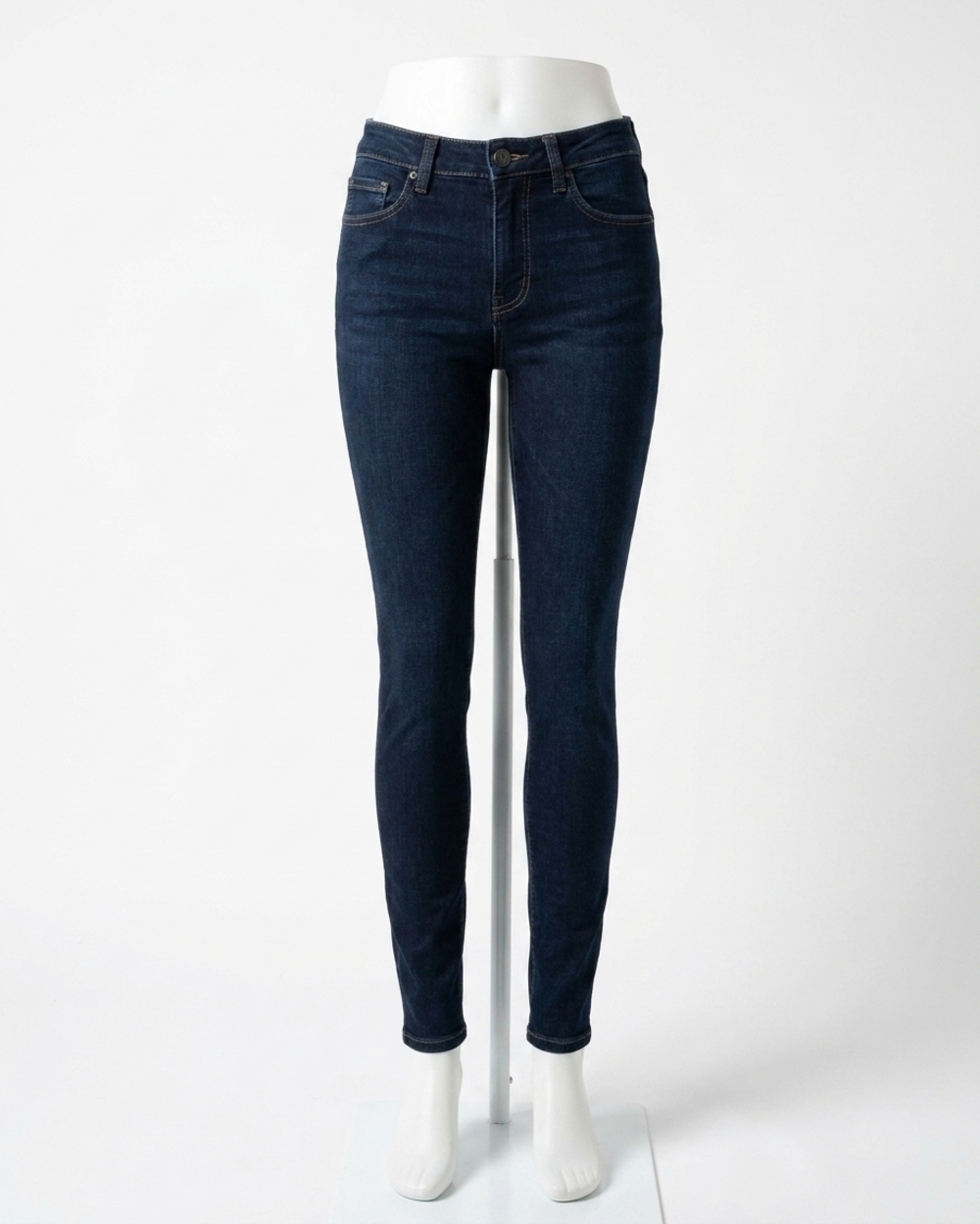 NEW GRACE AND LACE designer denim jegging in dark wash